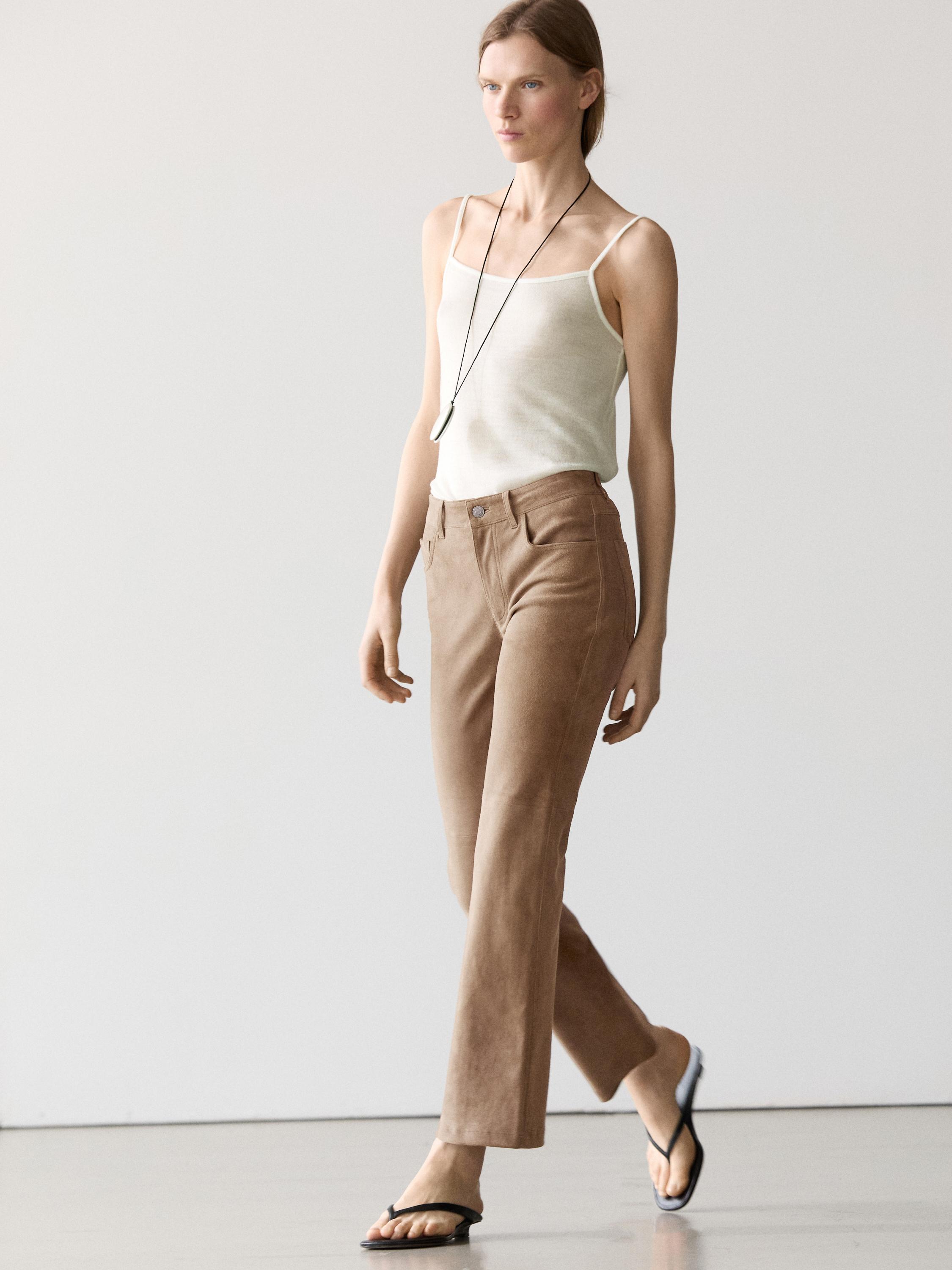 Legging flare en cuir finition daim